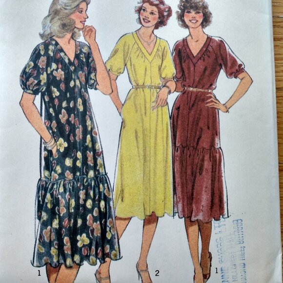 Vintage 70s Dress Sewing Pattern Size 12 MuuMuu 2669 UNCUT - Picture 4 of 11